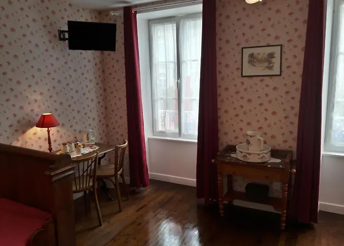 D'hotes Et Table D'hotes- Valentine 44 Bed & Breakfast