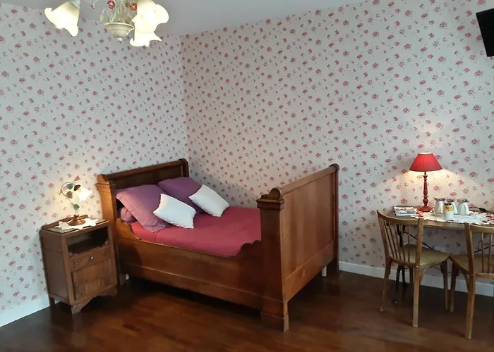 D'hotes Et Table D'hotes- Valentine 44 3*