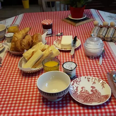 D'hotes Et Table D'hotes- Valentine 44 Frühstückspension 3*