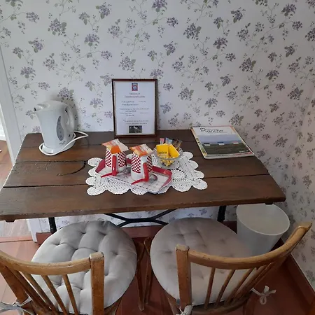 D'hotes Et Table D'hotes- Valentine 44 住宿加早餐酒店 Sainte-Mère-Église