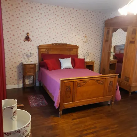 D'hotes Et Table D'hotes- Valentine 44 فندق مبيت وإفطار 3*