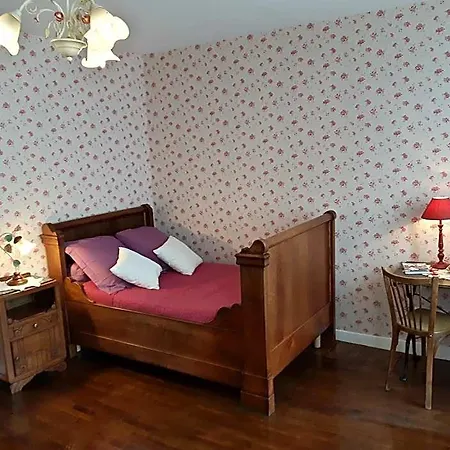 D'hotes Et Table D'hotes- Valentine 44