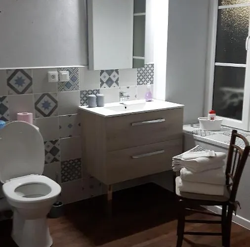 Alojamento de Acomodação e Pequeno-almoço D'hôtes Et Table D'hôtes- Valentine 44 3*