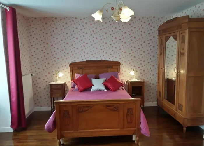 Alojamento de Acomodação e Pequeno-almoço D'hôtes Et Table D'hôtes- Valentine 44 Sainte-Mère-Église